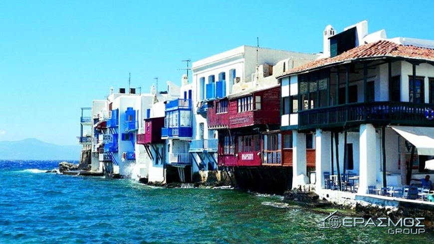 Longtail boats at Phi Phi