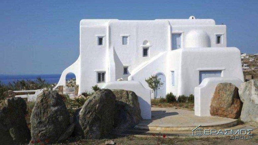 Longtail boats at Phi Phi