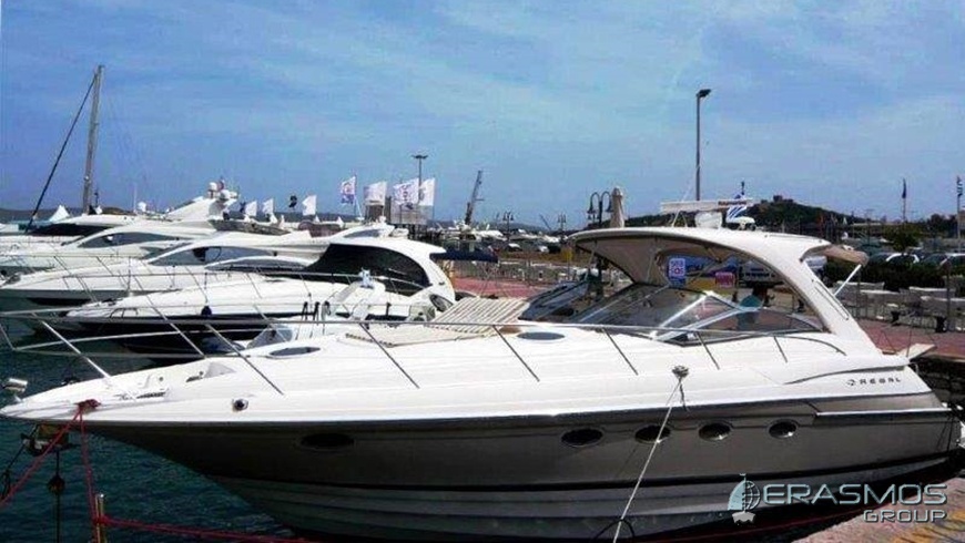 Longtail boats at Phi Phi